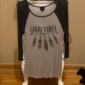 Women’s long sleeve tee